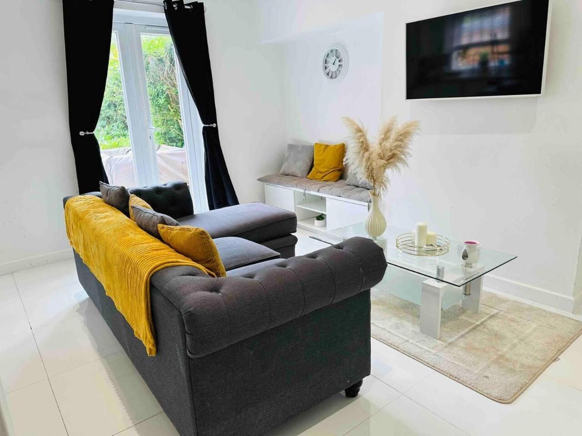 Charming 3-Bed Home Minutes From City Centre Nottingham Exterior photo