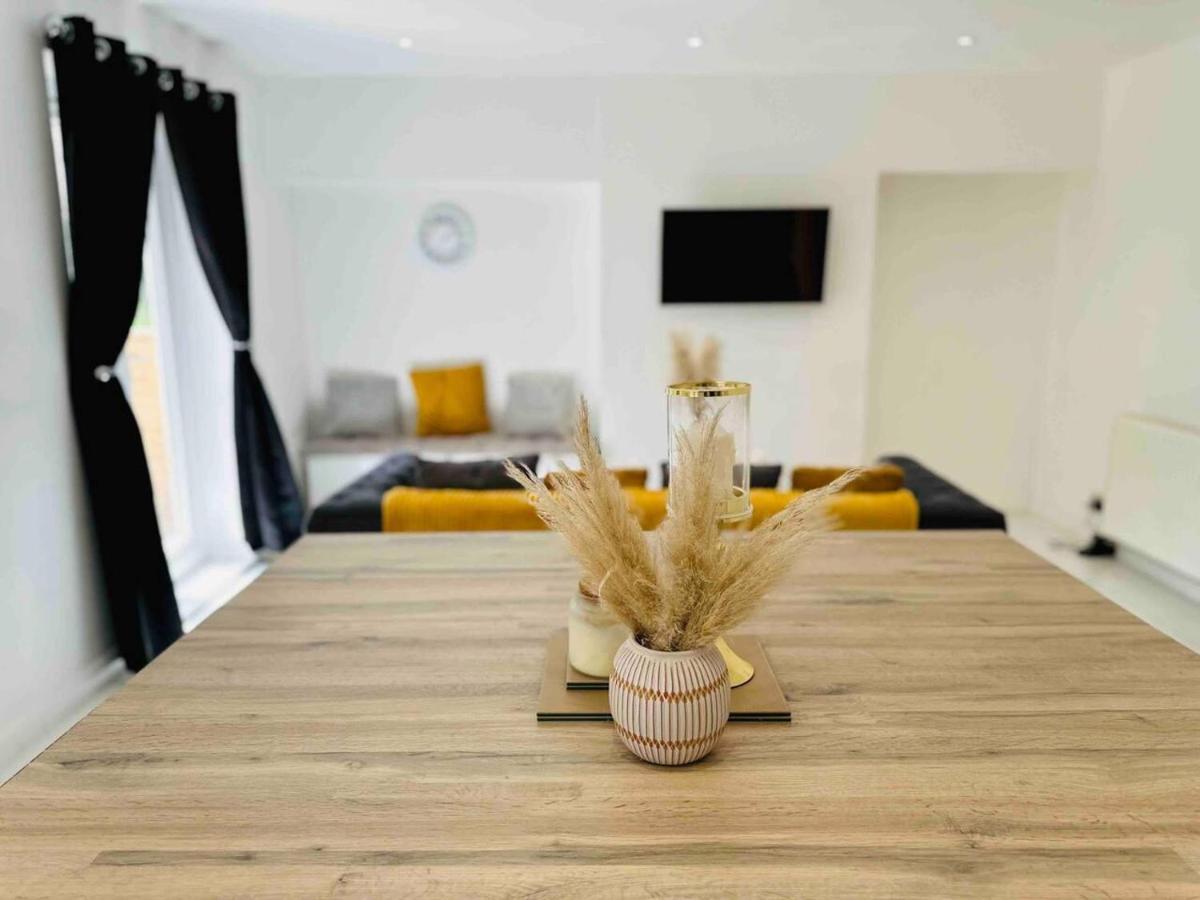 Charming 3-Bed Home Minutes From City Centre Nottingham Exterior photo