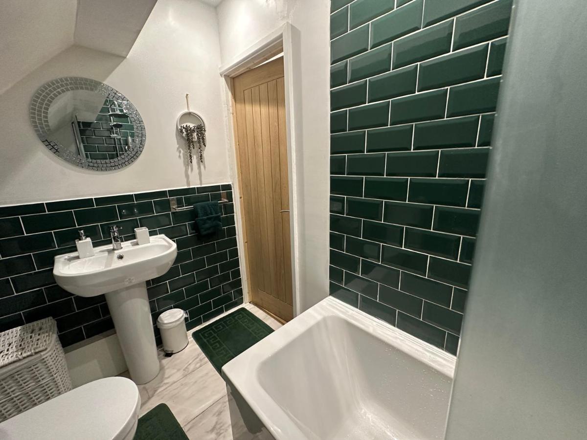 Charming 3-Bed Home Minutes From City Centre Nottingham Exterior photo