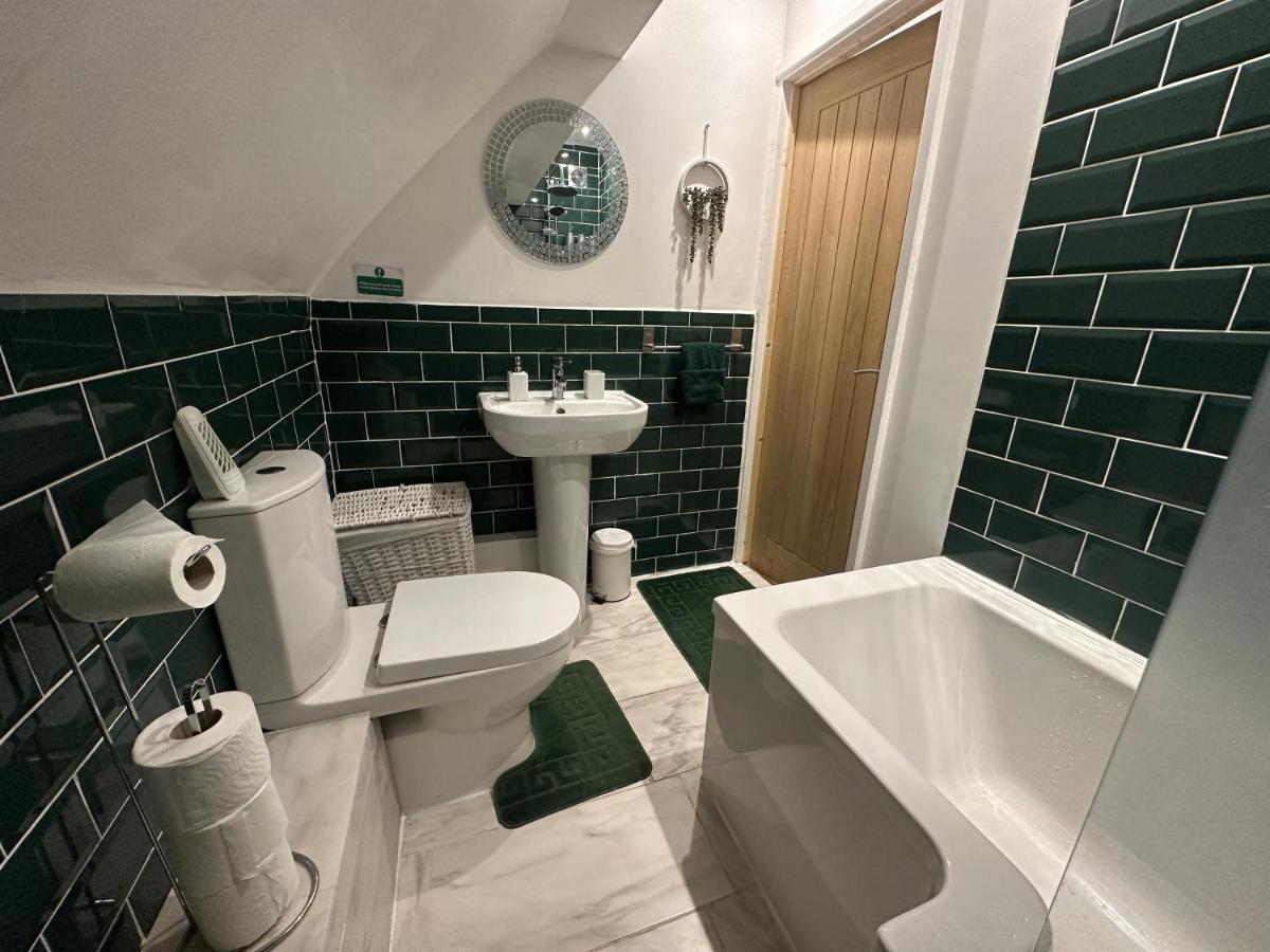 Charming 3-Bed Home Minutes From City Centre Nottingham Exterior photo
